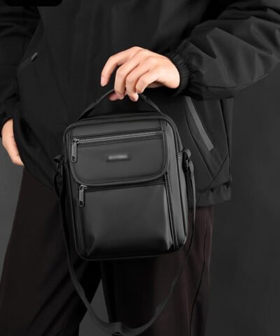 Sac bandoulière pour homme , léger, durable et imperméable